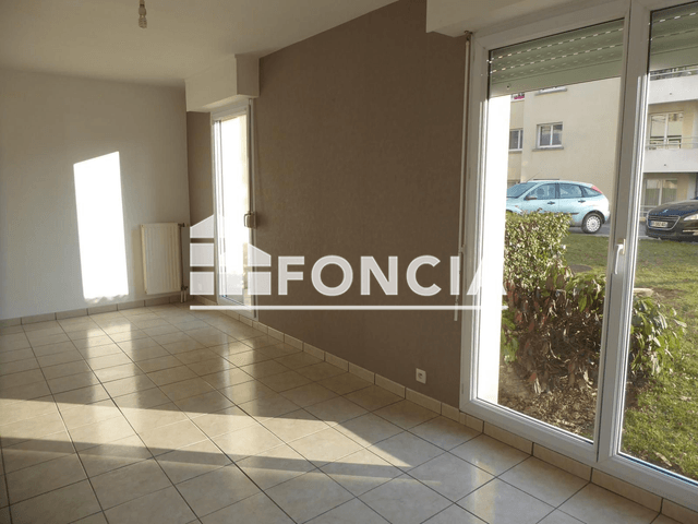 Appartement 2 pièces (52.51 m²) à louer - Laval (53000)