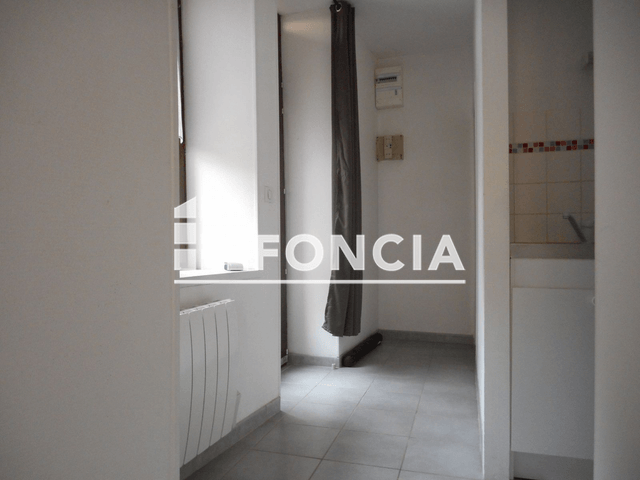 Studio (30 m²) à louer - Charleville Mezieres (08000)