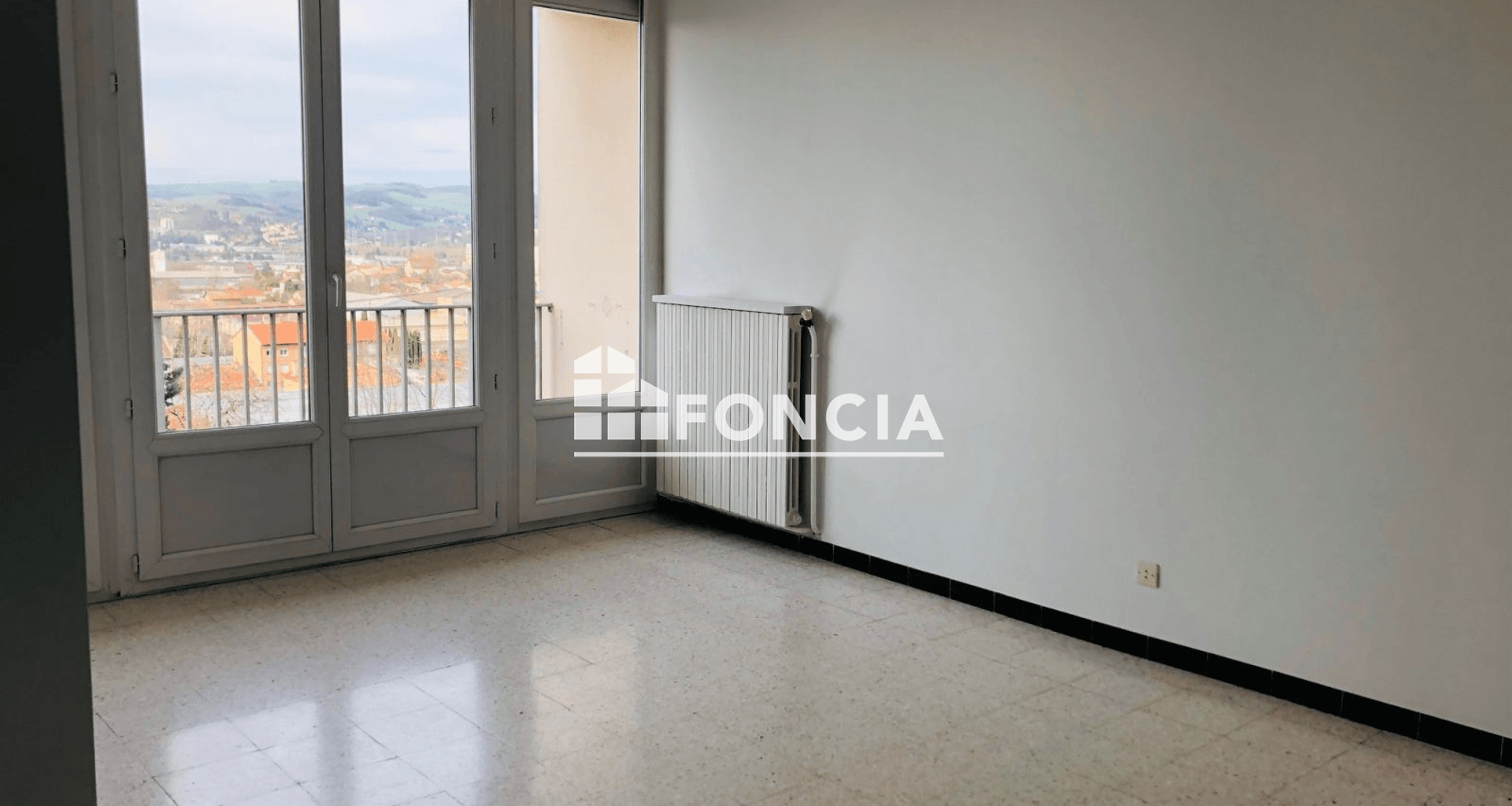 Appartement 2 pièces (50.45 m²) à louer - Saint-étienne (42100)