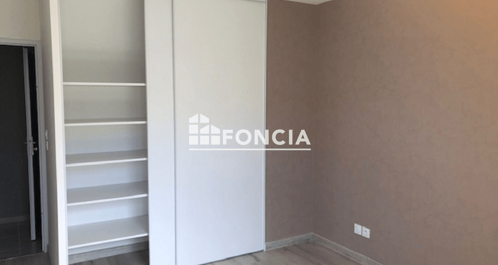 Appartement 2 pièces (69.1 m²) à louer - Longvic (21600)