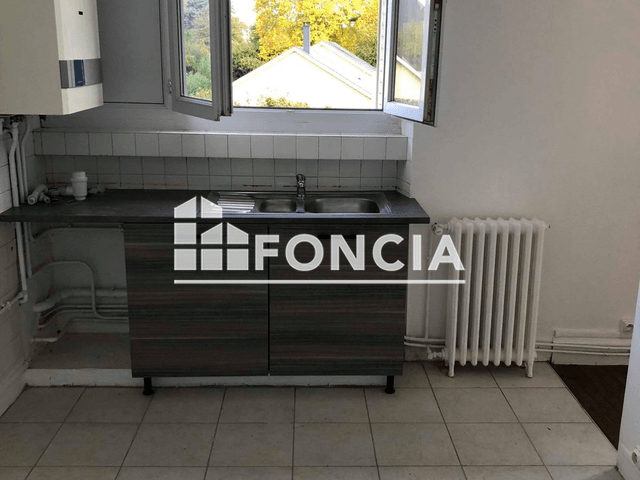 Appartement 3 pièces (58.62 m²) à louer - Charleville-mezieres (08000)