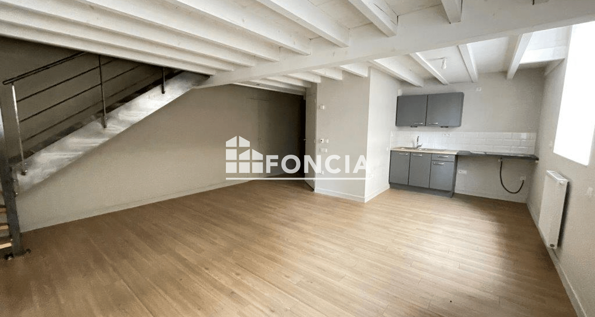 Appartement 3 pièces (74.2 m²) à louer - Saint-étienne (42000)