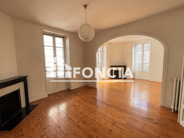 Appartement 4 pièces (80 m²) à louer - Clermont-ferrand (63000)