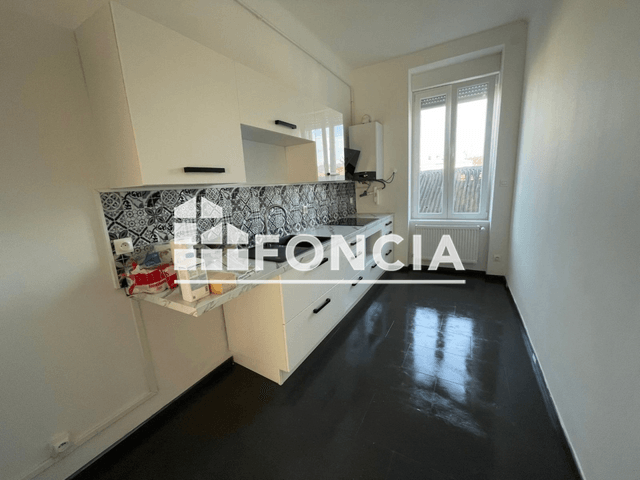 Appartement 2 pièces (48.9 m²) à louer - Nancy (54000)