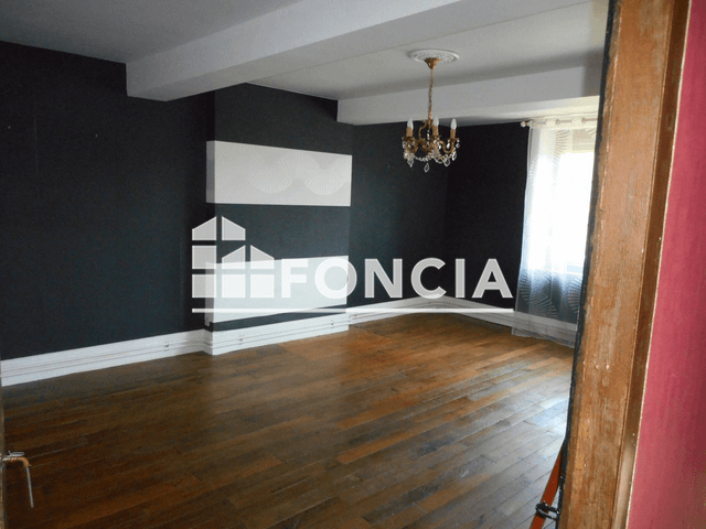 Maison 6 pièces (170 m²) à louer - St Pierre Sur Vence (08430)