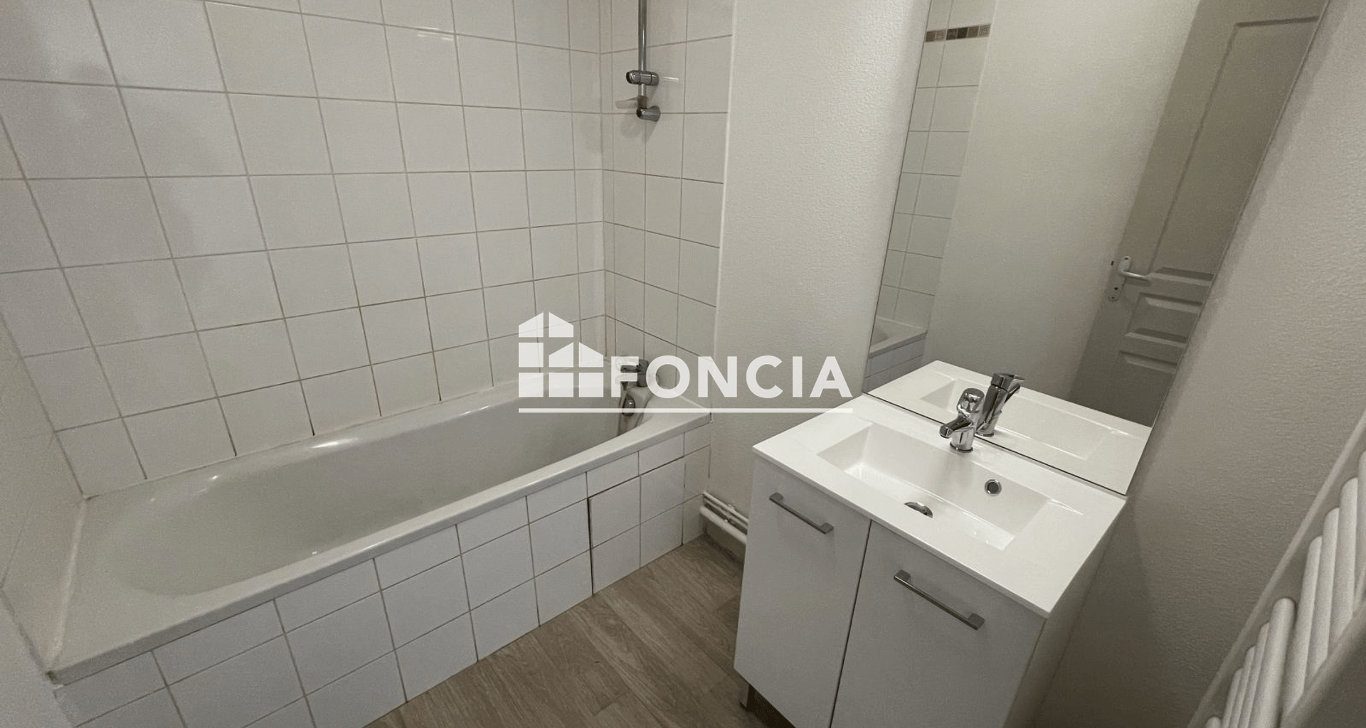 Appartement 4 pièces (77.17 m²) à louer - Roanne (42300)