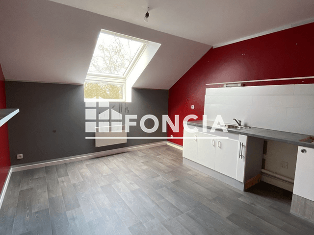 Appartement 4 pièces (110.83 m²) à louer - Wadelincourt (08200)