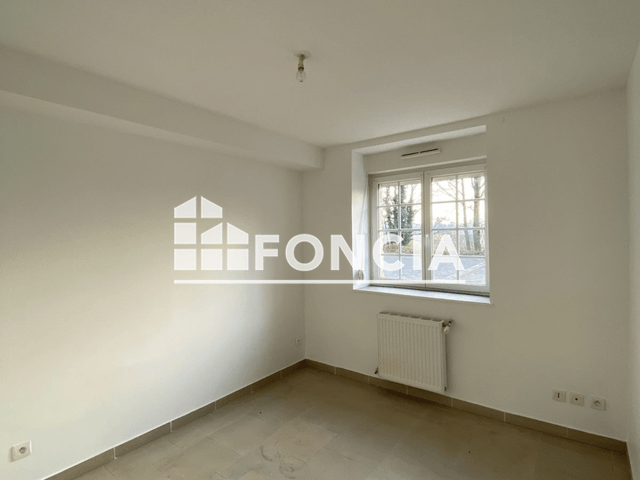 Appartement 3 pièces (61.4 m²) à louer - Vrigne Aux Bois (08330)