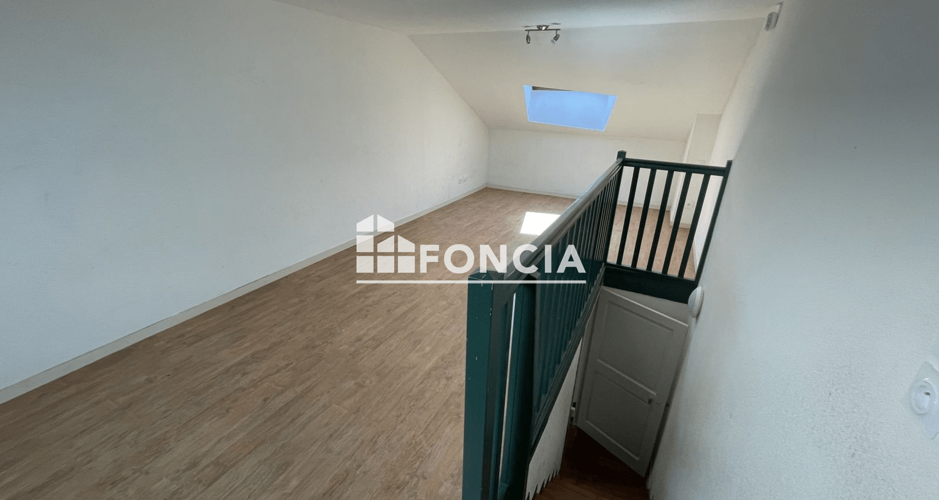 Appartement 4 pièces (77.17 m²) à louer - Roanne (42300)