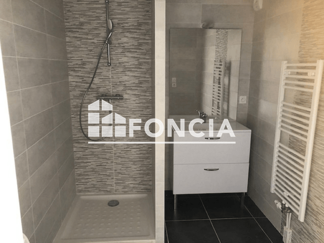 Appartement 2 pièces (69.1 m²) à louer - Longvic (21600)