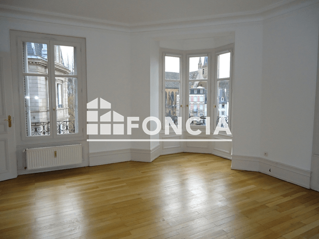 Appartement 7 pièces (206.87 m²) à louer - Strasbourg (67000)