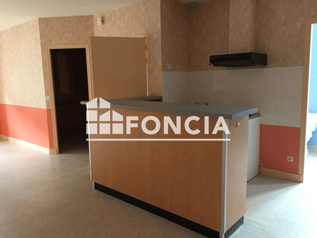 Appartement 2 pièces (49.7 m²) à louer - La Chartre Sur Le Loir (72340)