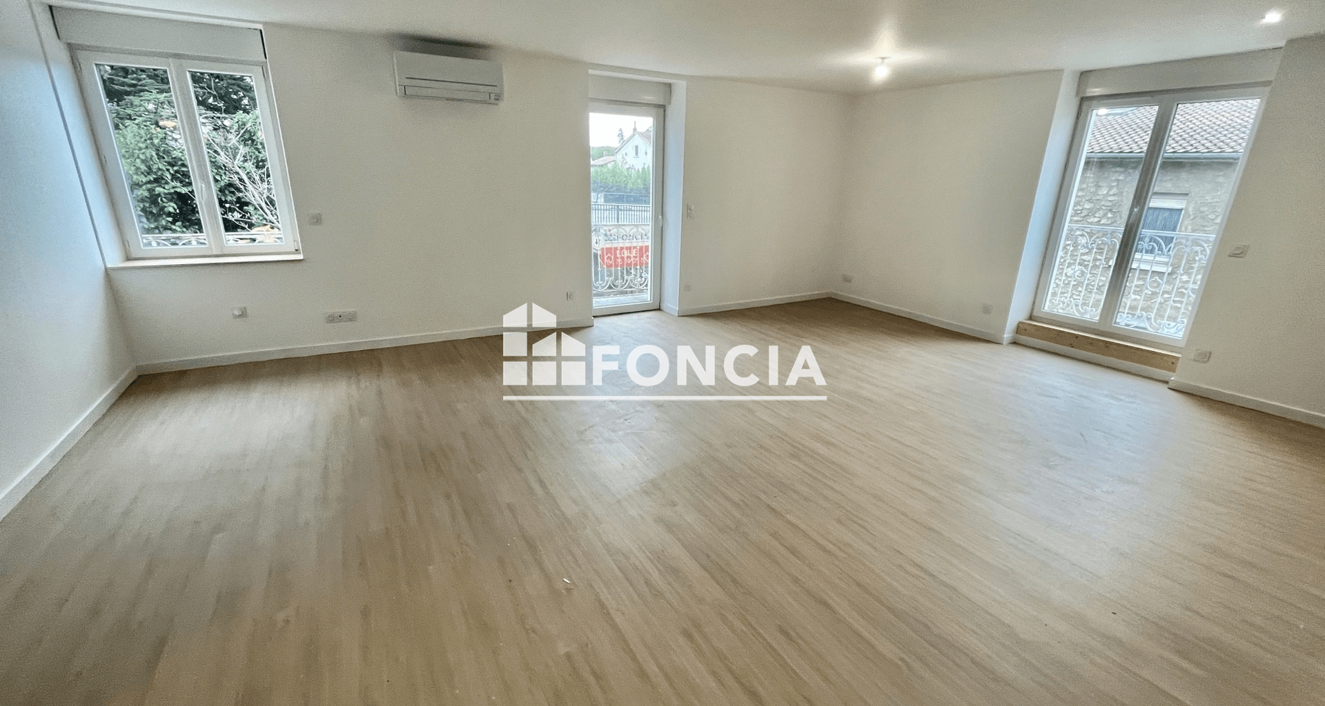 Appartement 3 pièces (79.98 m²) à louer - Guilherand-granges (07500)