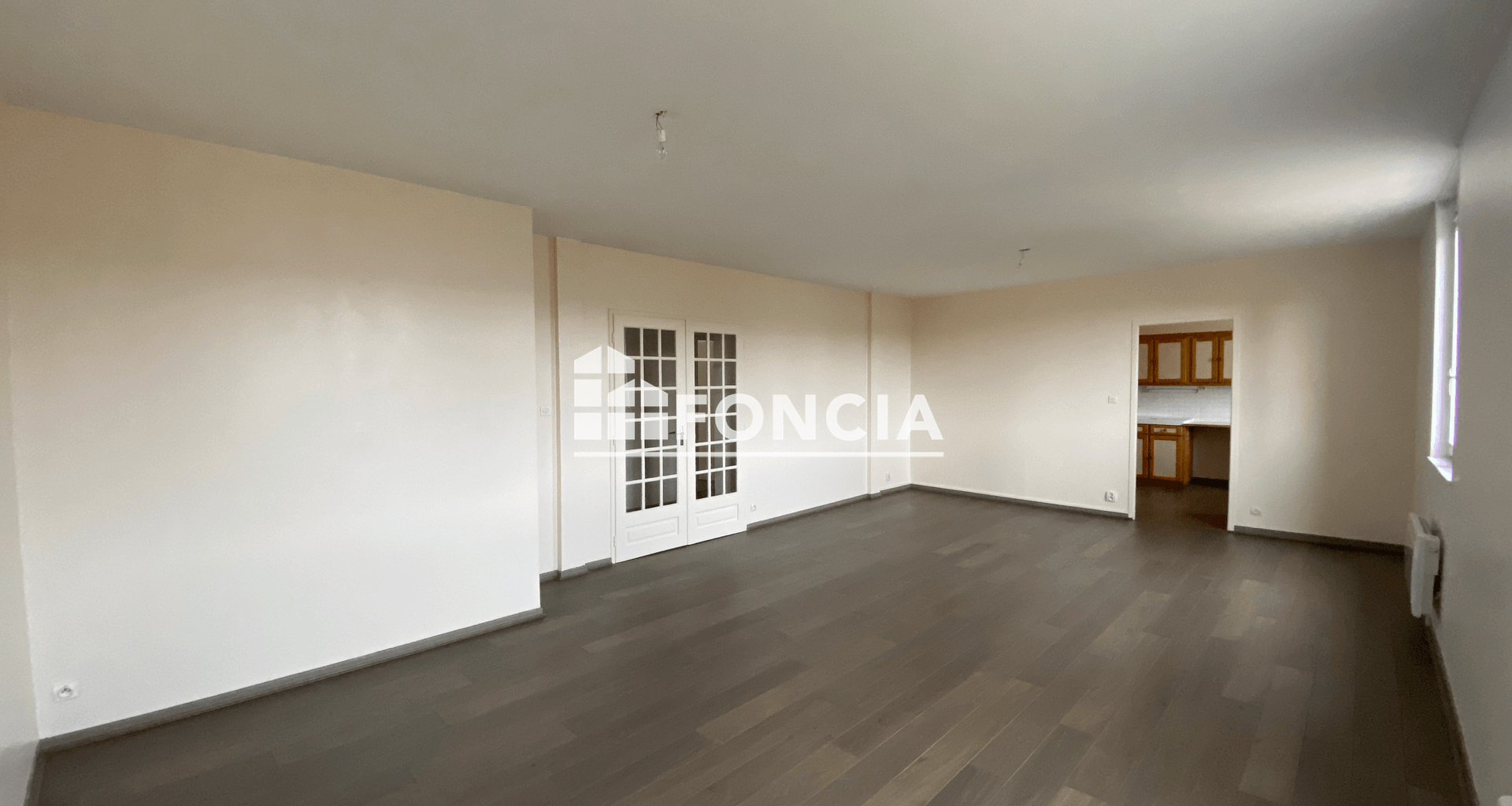 Appartement 5 pièces (109 m²) à louer - Charleville-mézières (08000)
