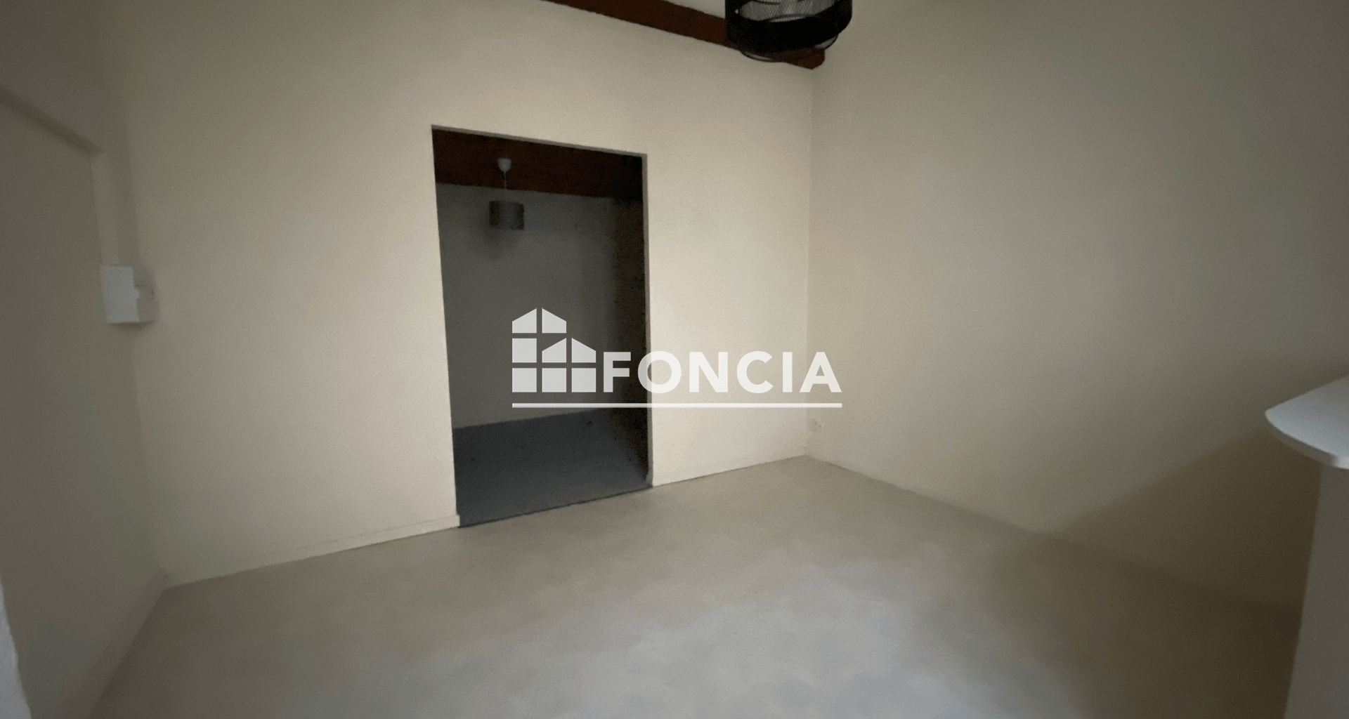 Appartement 2 pièces (32.7 m²) à louer - Bagnols-sur-cèze (30200)