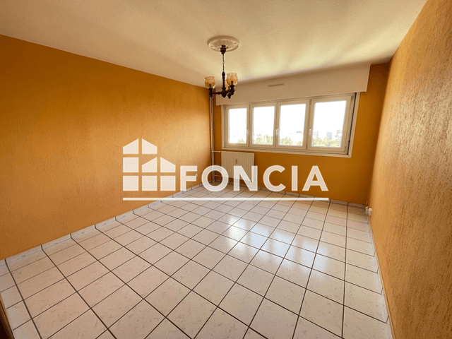 Appartement 4 pièces (81.98 m²) à louer - Vandoeuvre Les Nancy (54500)