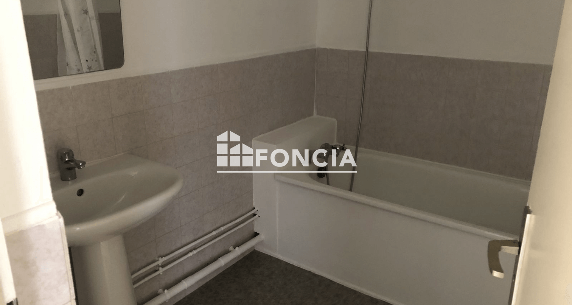Appartement 3 pièces (82.11 m²) à louer - Lille (59800)