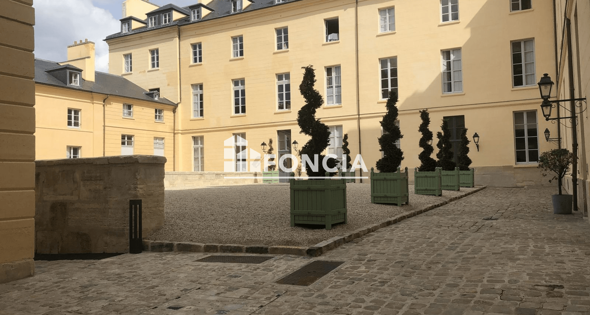 Appartement 2 pièces (43.4 m²) à louer - Versailles (78000)