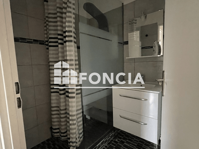 Appartement 3 pièces (75.95 m²) à louer - Croix (59170)