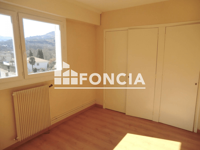 Appartement 2 pièces (45.64 m²) à louer - Lourdes (65100)