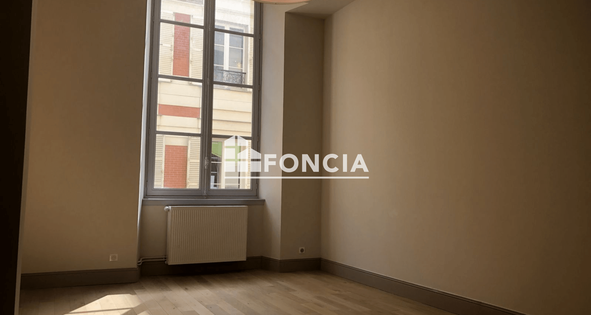 Appartement 2 pièces (43.4 m²) à louer - Versailles (78000)