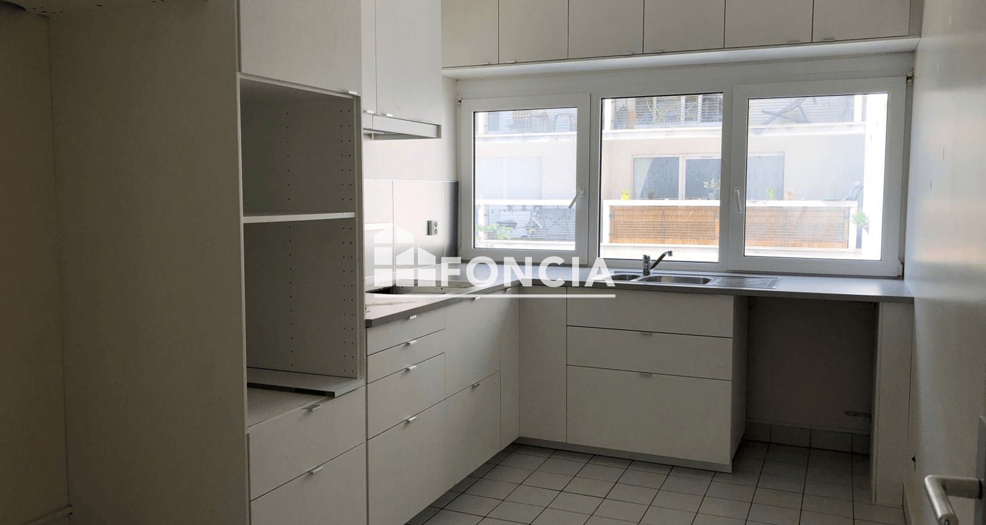 Appartement 5 pièces (97.61 m²) à louer - Asnières-sur-seine (92600)