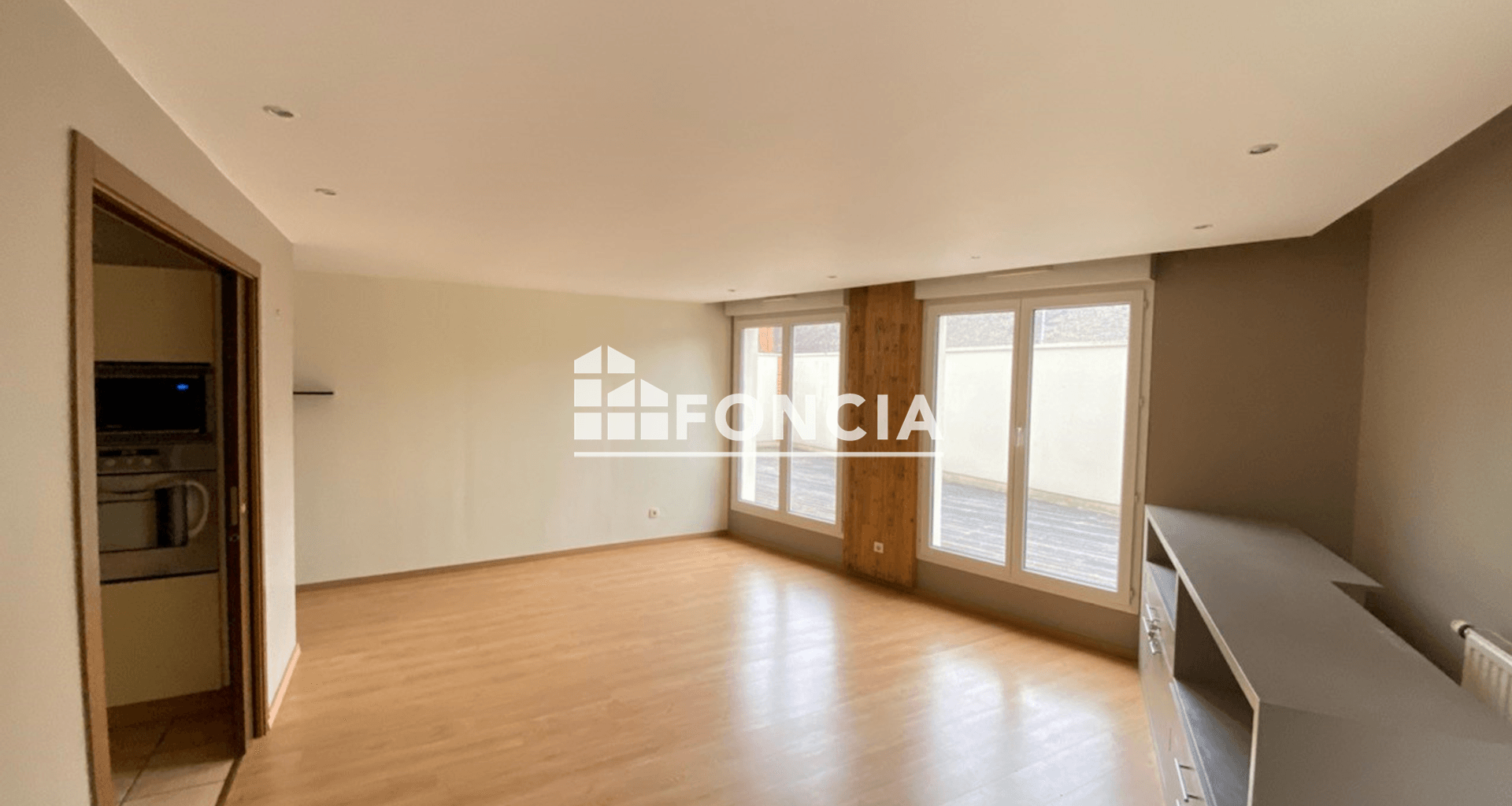Appartement 4 pièces (93.96 m²) à louer - Beauvais (60000)