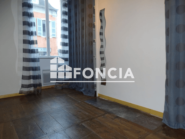 Appartement 3 pièces (80.66 m²) à louer - Oloron-ste-marie (64400)