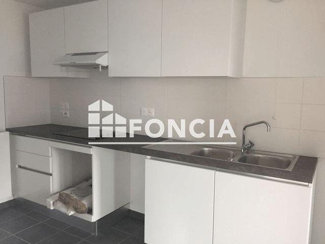 Appartement 3 pièces (75.11 m²) à louer - Lille (59000)