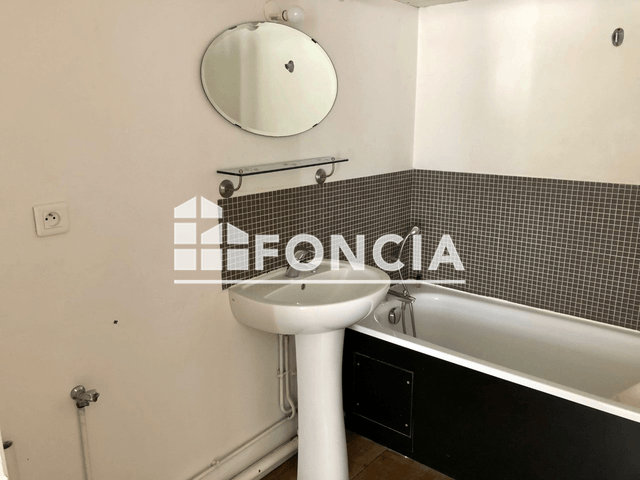 Appartement 3 pièces (100.42 m²) à louer - Lille (59000)
