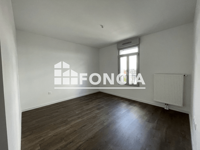 Appartement 4 pièces (77.41 m²) à louer - Roubaix (59100)