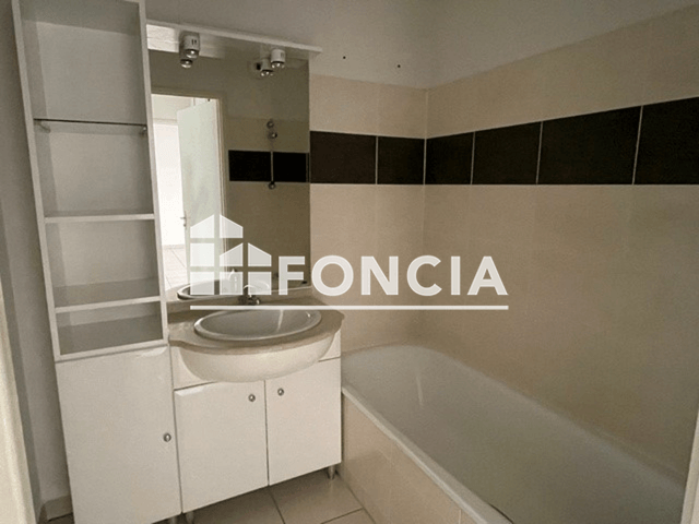 Appartement 2 pièces (43.03 m²) à louer - Onet Le Chateau (12850)