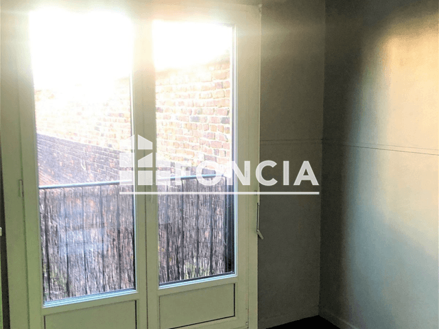 Appartement 2 pièces (37.9 m²) à louer - Lille (59000)