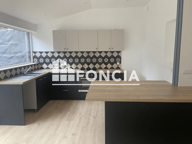 Maison 5 pièces (140.72 m²) à louer - Cambrai (59400)