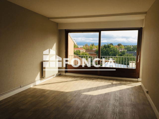 Appartement 4 pièces (100.09 m²) à louer - Tarbes (65000)