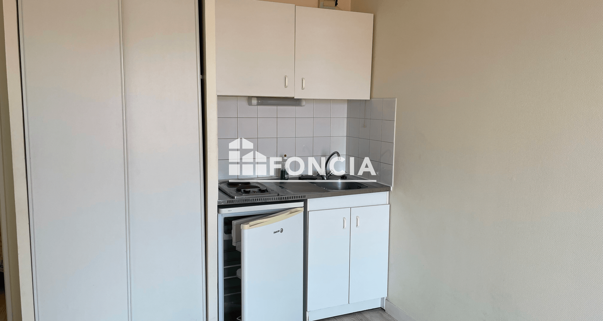 Studio (19.37 m²) à louer - La Roche-sur-yon (85000)