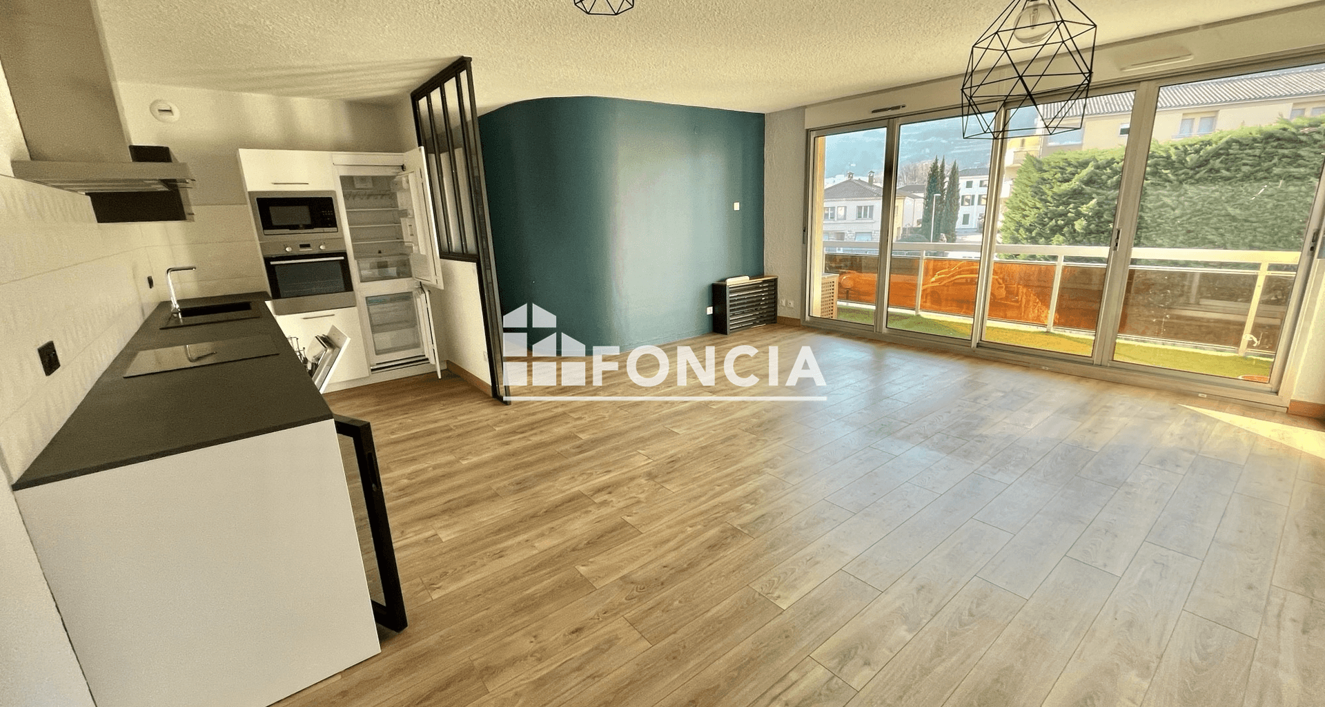 Appartement 3 pièces (76.02 m²) à louer - Tournon-sur-rhône (07300)