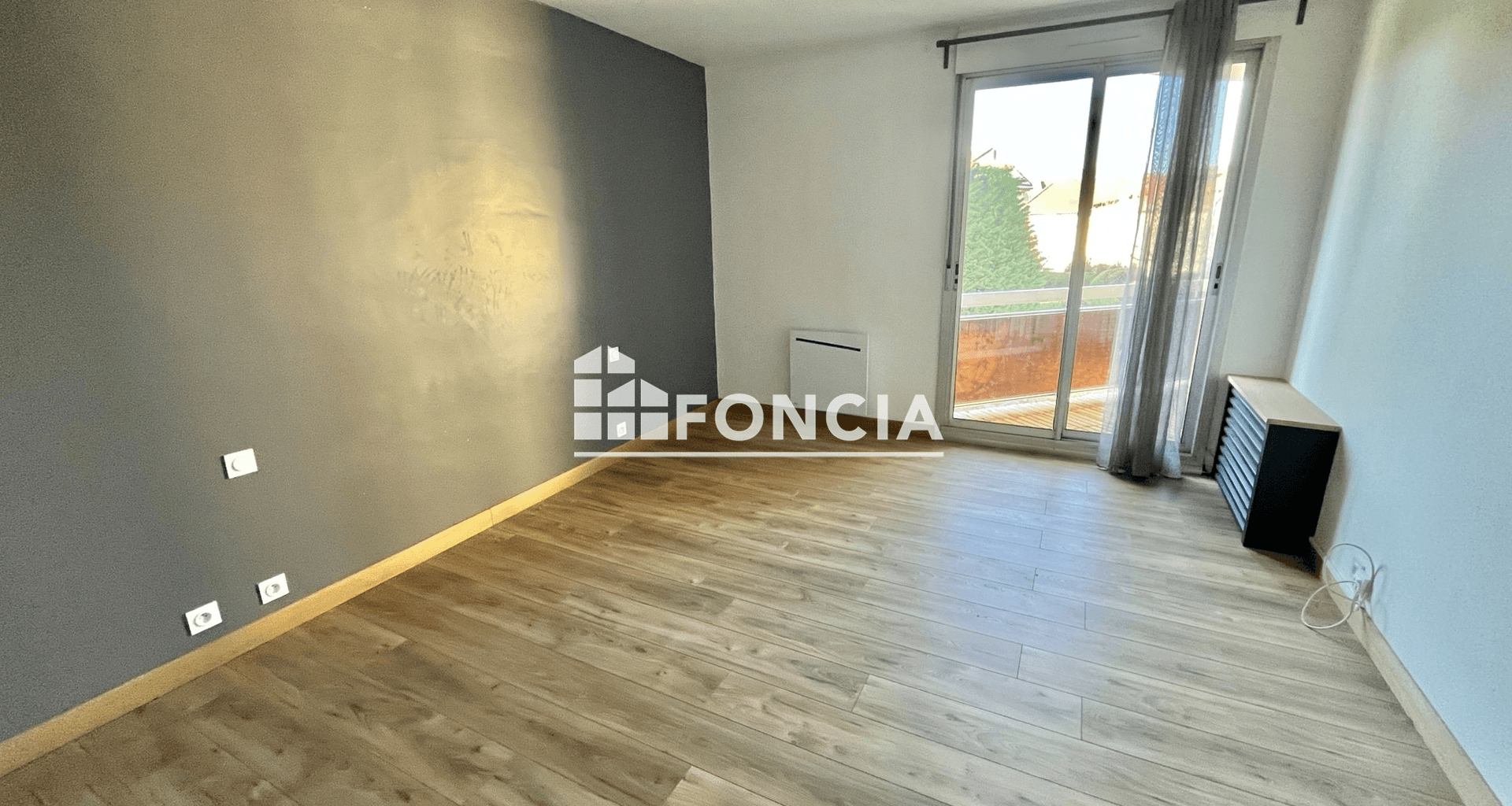 Appartement 3 pièces (76.02 m²) à louer - Tournon-sur-rhône (07300)