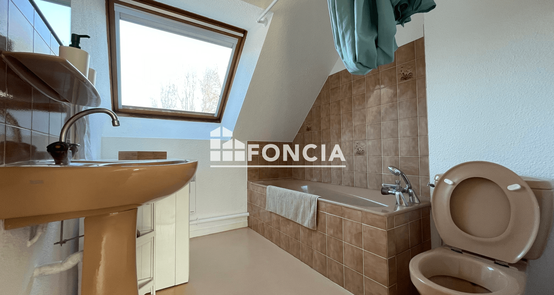 Appartement meublé 3 pièces (46.52 m²) à louer - Douarnenez (29100)