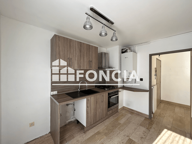 Appartement 3 pièces (72.9 m²) à louer - Charleville Mezieres (08000)