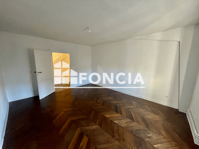 Appartement 2 pièces (65.6 m²) à louer - Clermont Ferrand (63000)