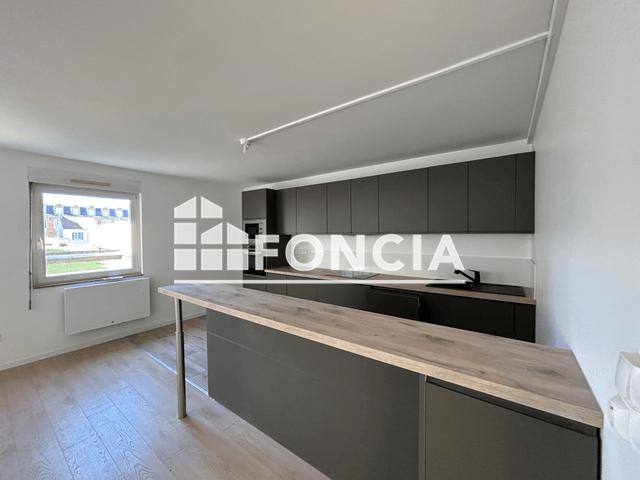 Appartement 4 pièces (94.3 m²) à louer - Charleville Mezieres (08000)