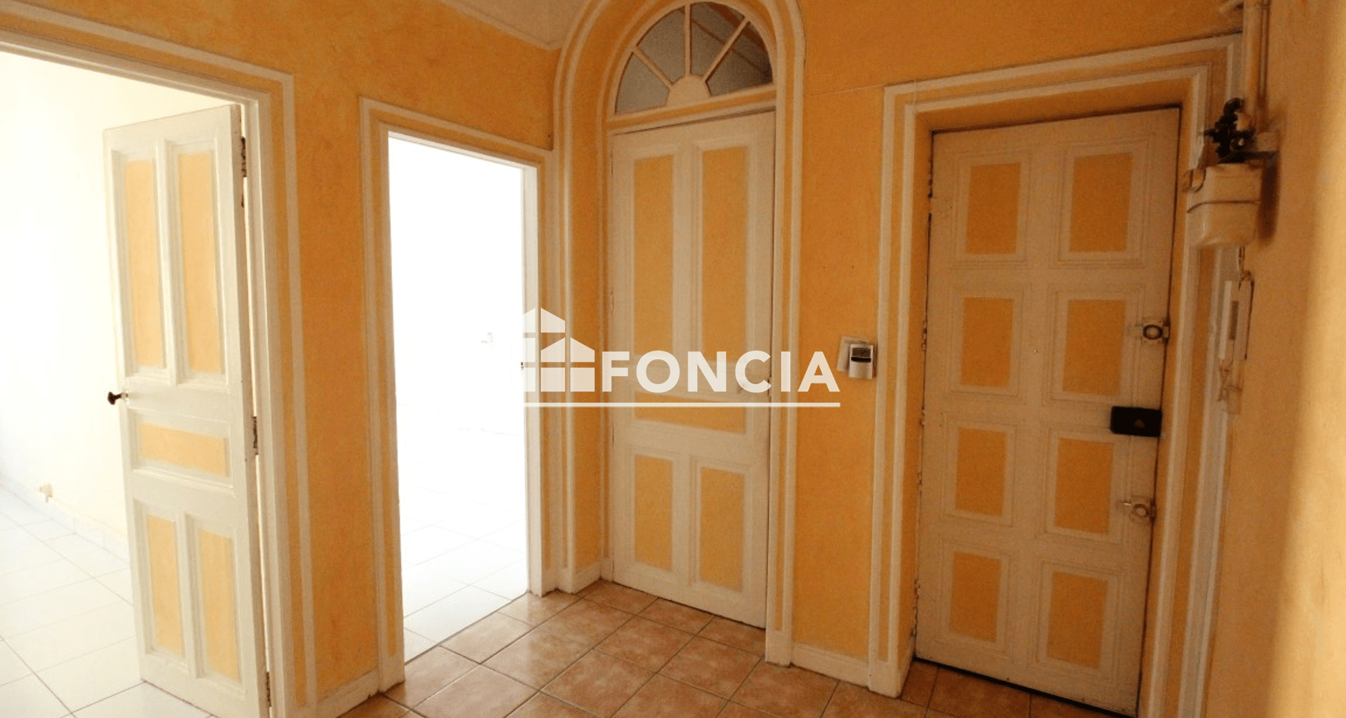 Appartement 4 pièces (89.81 m²) à louer - Nîmes (30900)