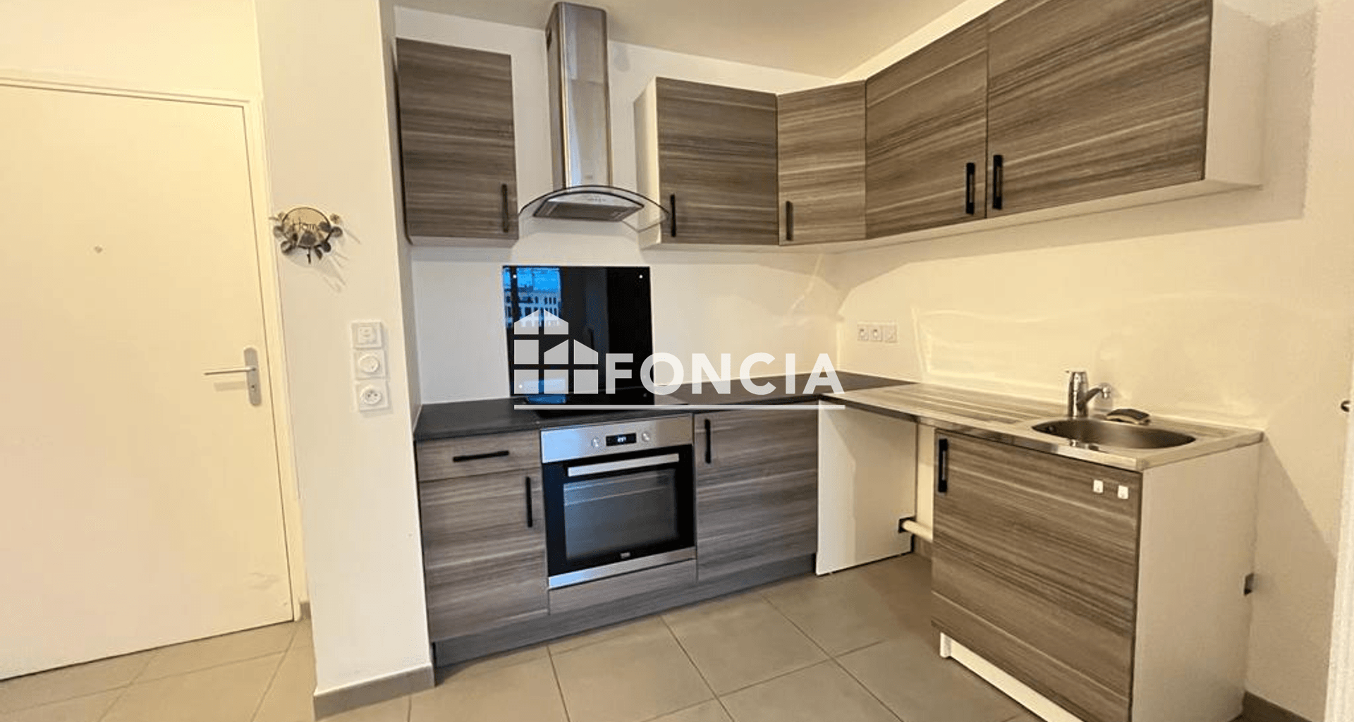 Appartement 2 pièces (42.79 m²) à louer - Châtenay-malabry (92290)