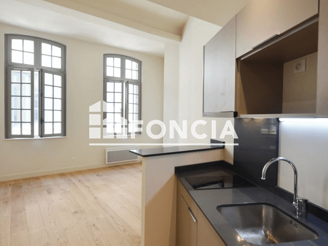 Appartement 2 pièces (45.8 m²) à louer - Nimes (30000)