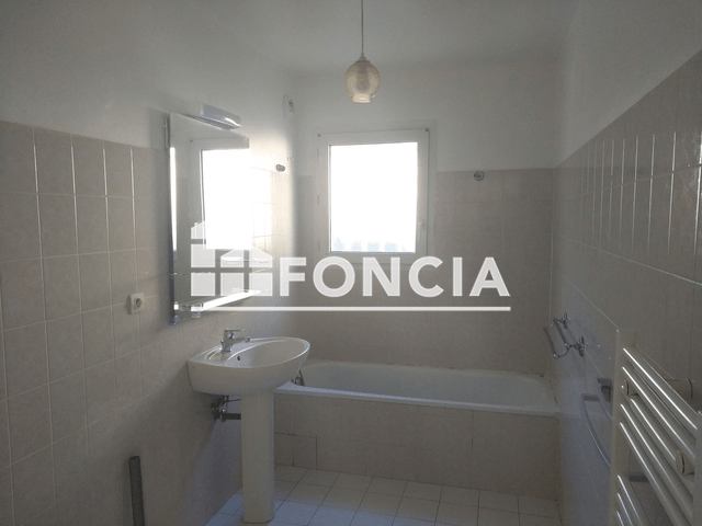 Appartement 3 pièces (71.56 m²) à louer - Le Puget Sur Argens (83480)