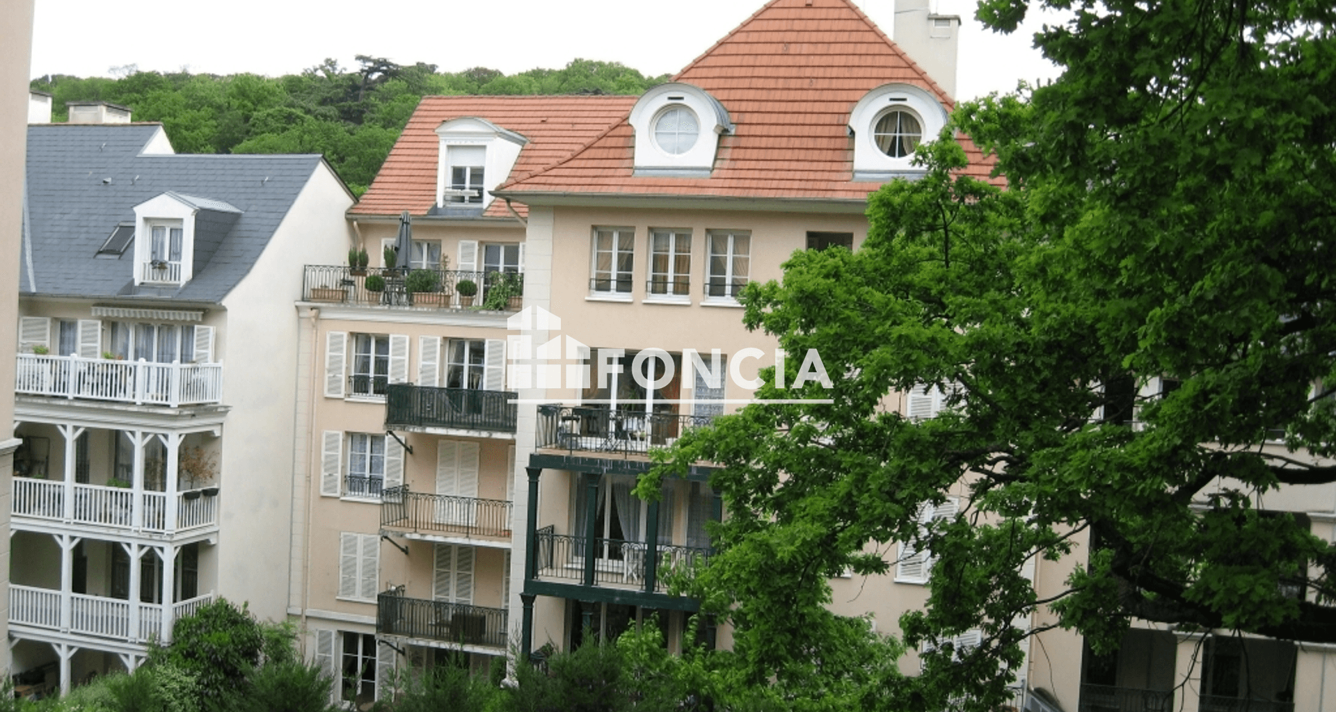 Appartement 2 pièces (48 m²) à louer - Le Plessis-robinson (92350)