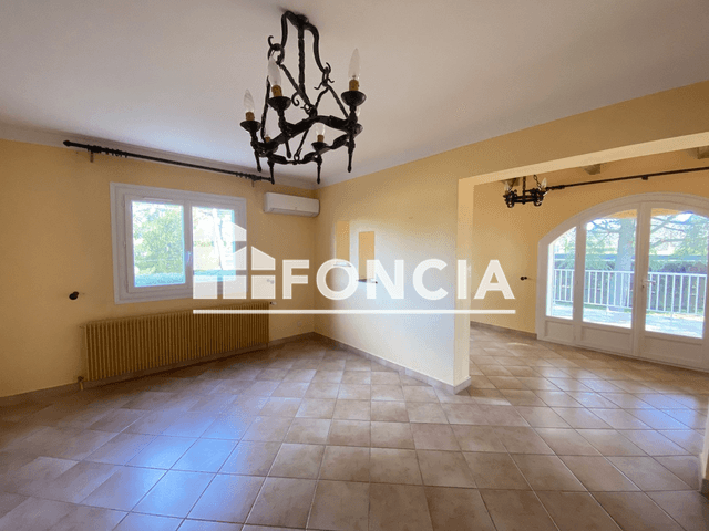 Maison 5 pièces (140.43 m²) à louer - Montaren & Saint Mediers (30700)