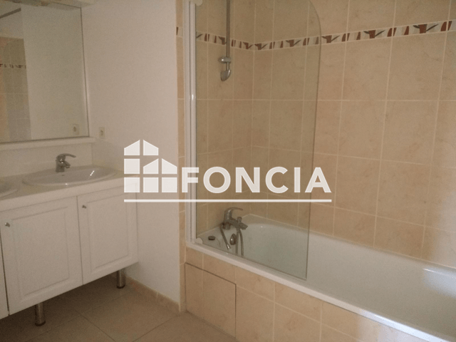 Appartement 4 pièces (81.28 m²) à louer - Roquebrune Sur Argens (83520)