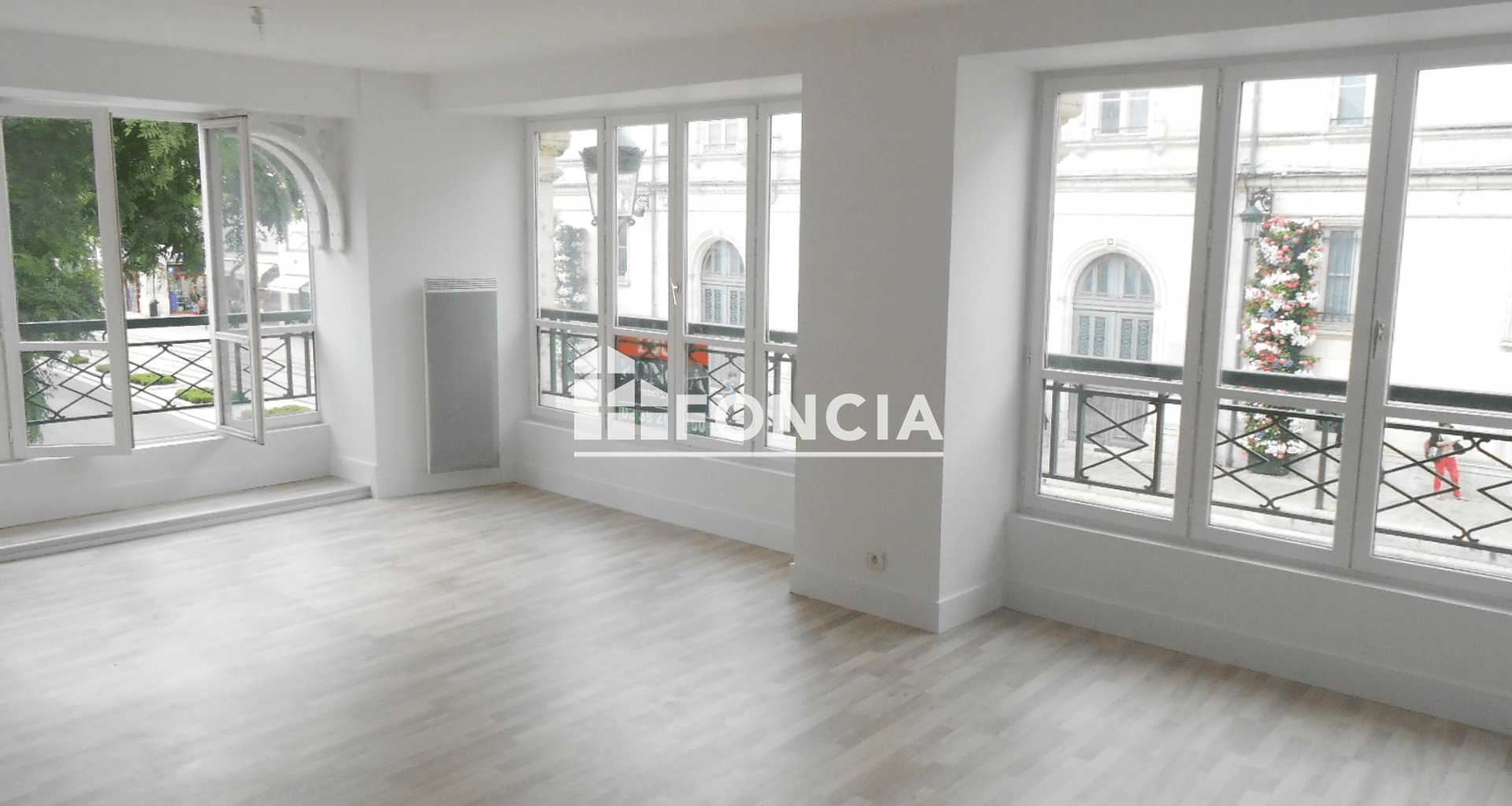 Appartement 5 pièces (101.57 m²) à louer - Orléans (45000)